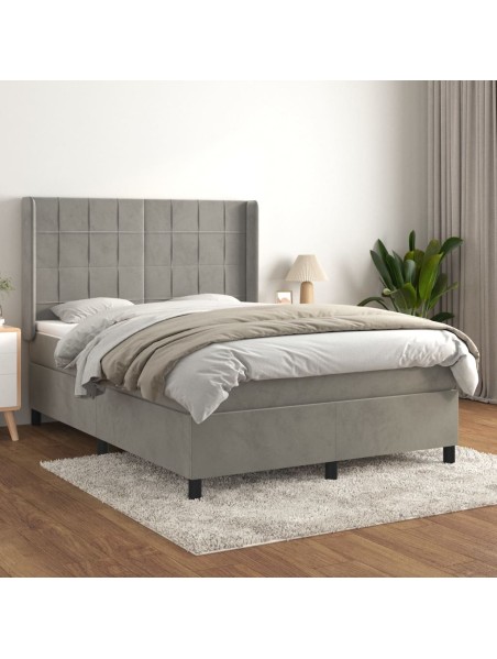 Boxspringbett mit Matratze Hellgrau 140x200 cm Samt